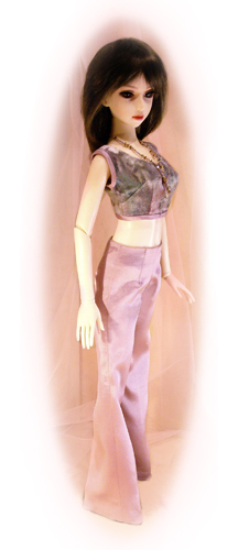8pinkpantsfull